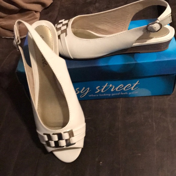 easy street Shoes - Shoes